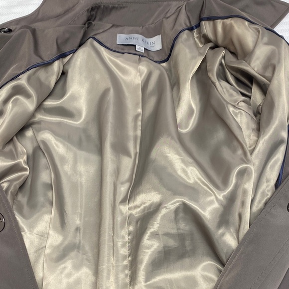 Anne Klein Trench Coat Trenchcoat Side Pockets Toggle Taupe Brown Size Small - Picture 12 of 14